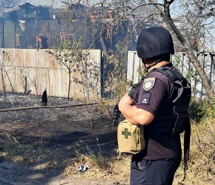 В Черкаському, що на Донеччині, загарбники вчинили напад, внаслідок якого загинули три жінки, а також двоє чоловіків отримали поранення.