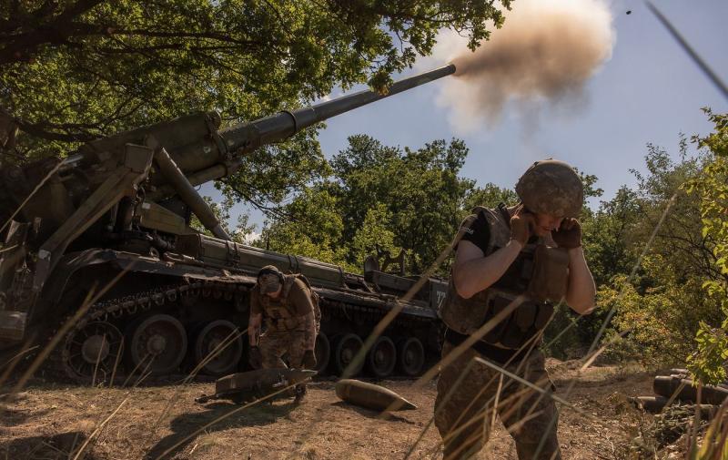 Противник активізує свої дії на різних фронтах: аналітик поділився інформацією про 